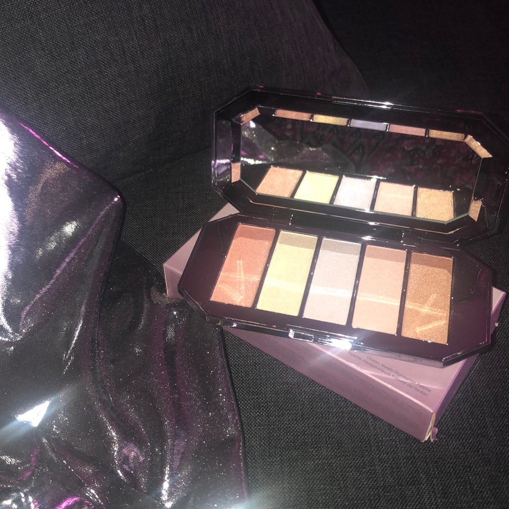 BECCA OCEAN JEWELS COLLECTION HIGHLIGHTER